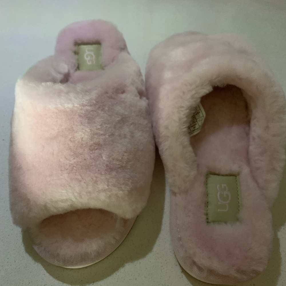 UGG fur slippers, brand new in box